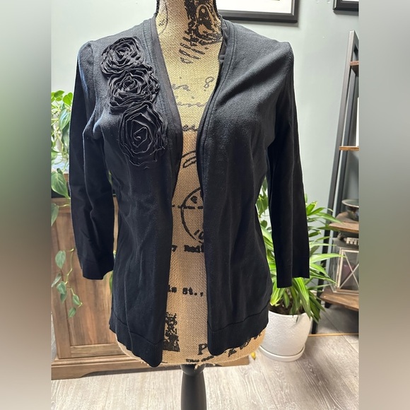 Anne Klein Sweaters - Anne Klein sweater, size M. Good condition.